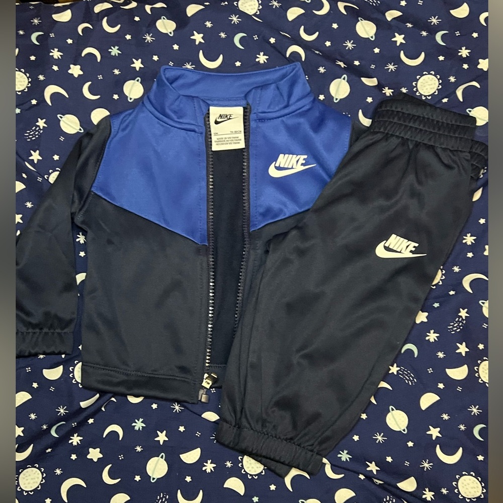 Nike Kids Jogger Set, Size: 12 months